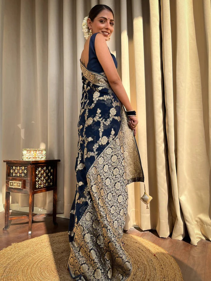 Mirmaya Classy Navy Blue Soft Silk Saree With Arresting Blouse Piece