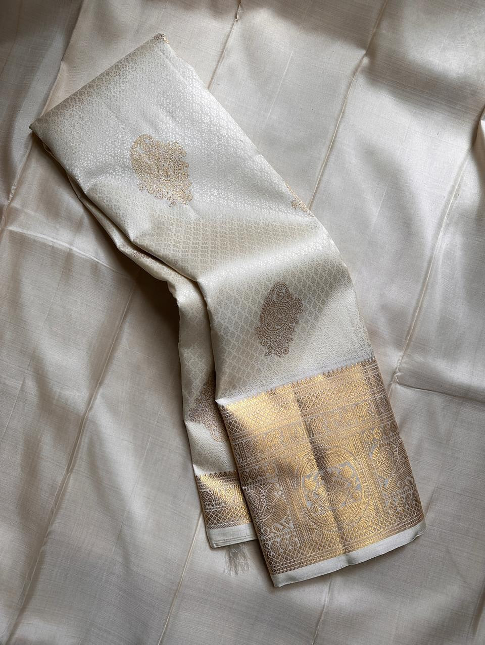 Mirmaya Eclat Beige Soft Banarasi Silk Saree With Designer Blouse Piece