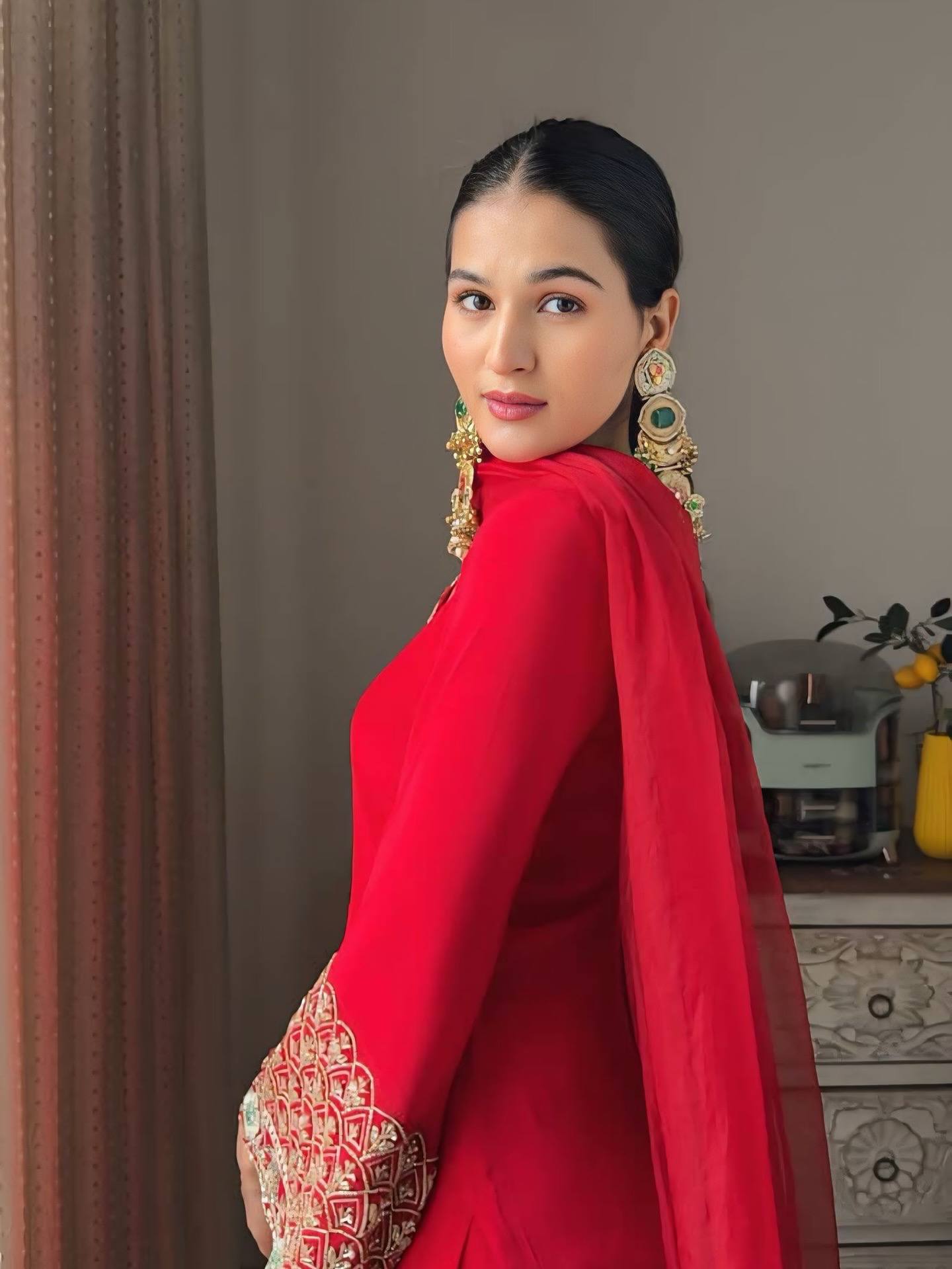 Heavy Fox Georgette Kurta Pant Dupatta Set – Party & Festive Wear